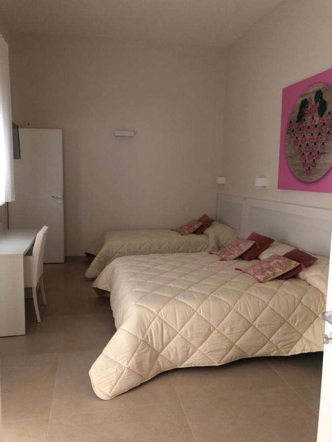 Paleat-Manduria Bed and Breakfast Buitenkant foto